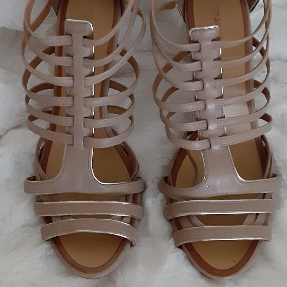 Ann Taylor strappy back zip